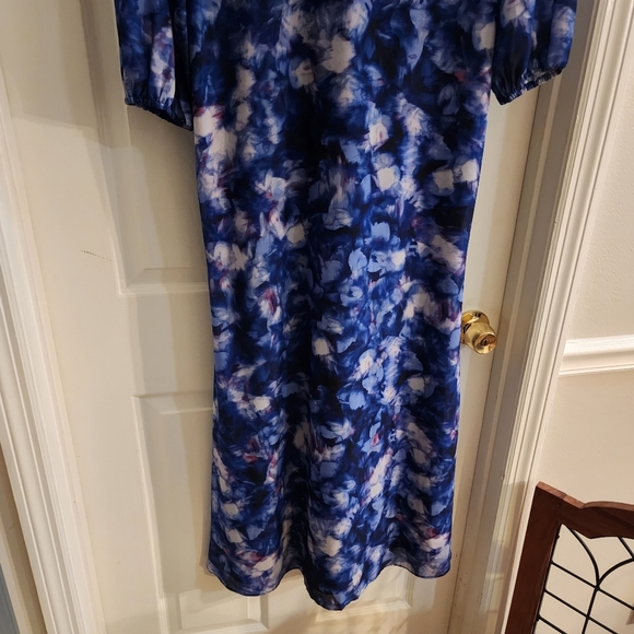 Badgely Mischka Deep V Maxi Dress- 6 - Picture 6 of 16